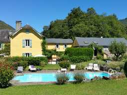 Superb Bearnaise Property and Maison d'Hotes in the rolling foothills of the Pyrenees. 